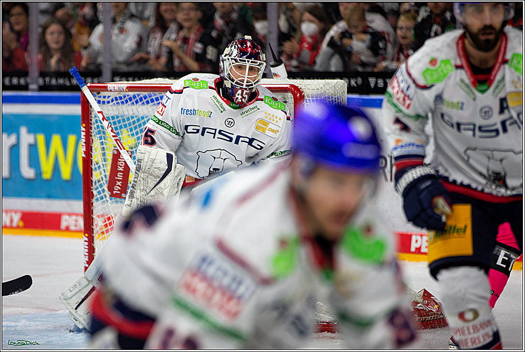 PENNY DEL; Koelner Haie- Eisbaeren Berlin; Koeln, 16.10.2022